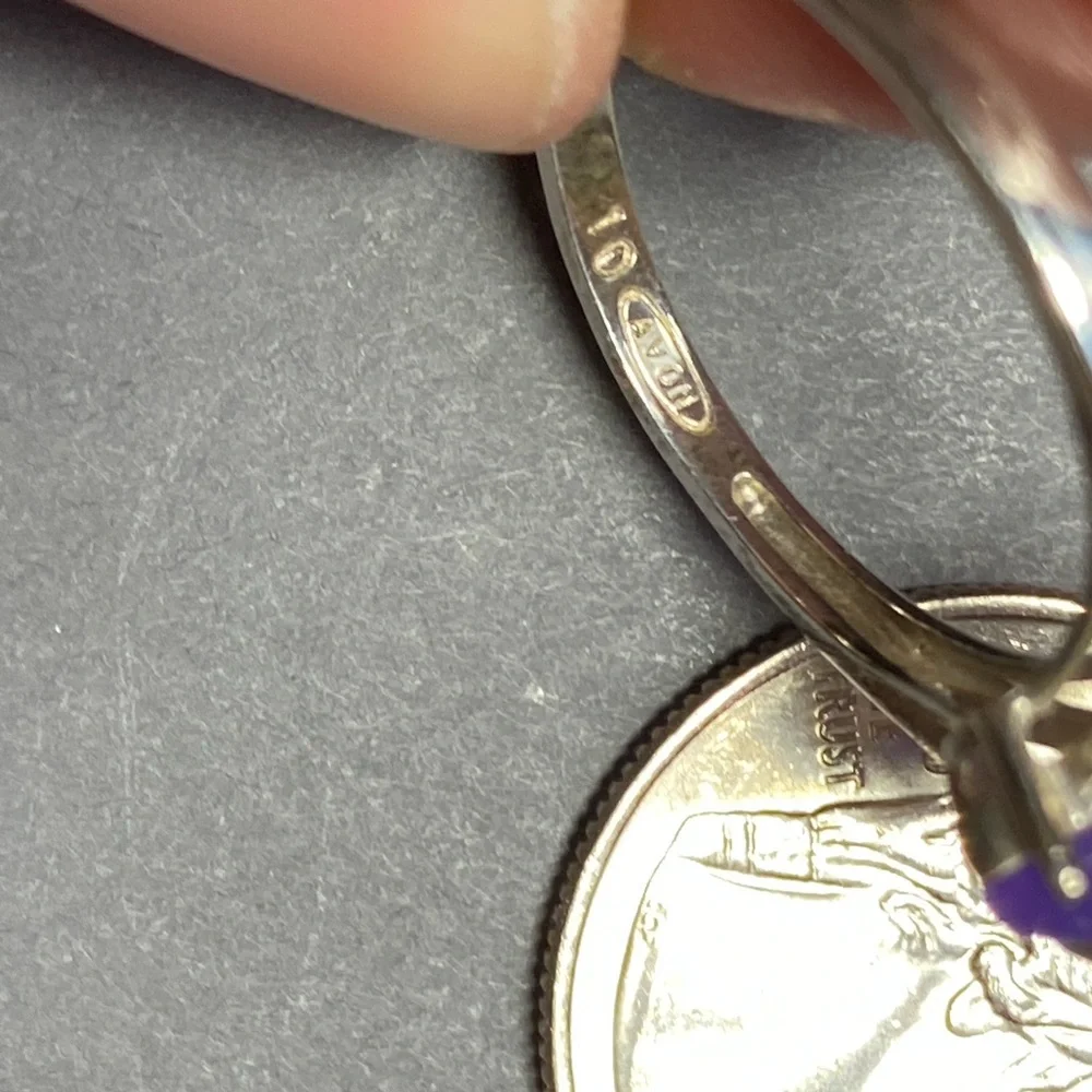 Vintage Avon sterling silver purple ring